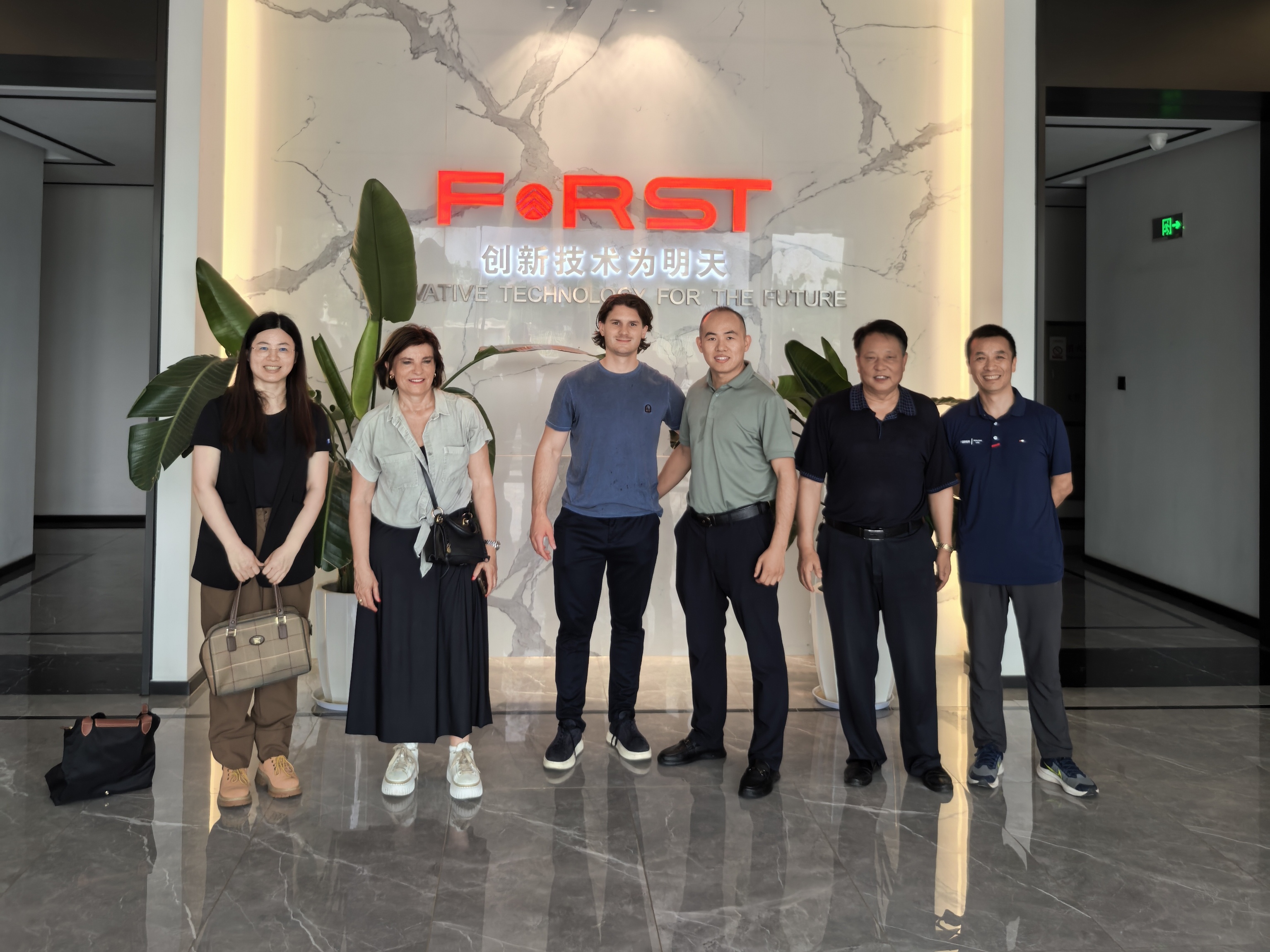 Kinsotech và Shining Cphi China 2025